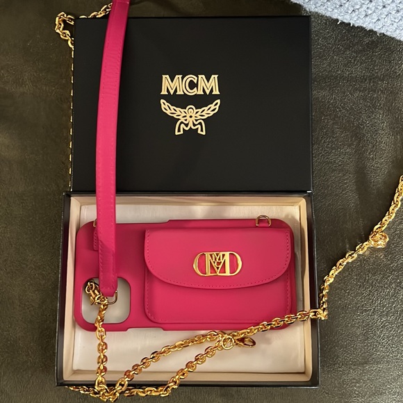 MCM iPhone12/12Pro Travis Pink Case w/Chain Handle - Picture 2 of 6